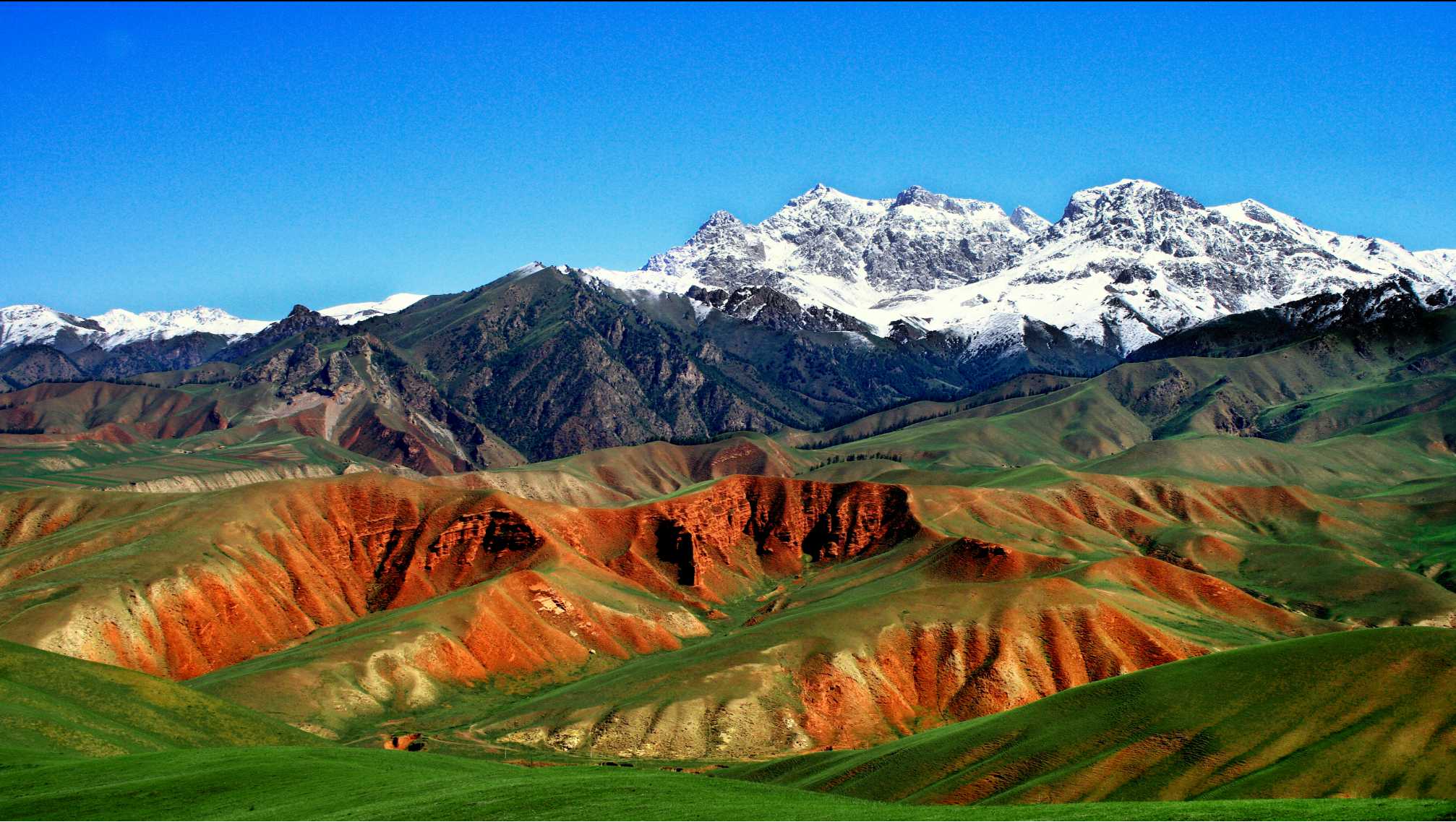 青海卓尔山旅游景区来兰推介美景