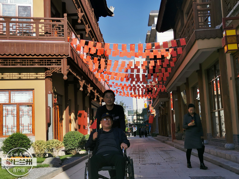 國慶節(jié)首日 天水西關(guān)古城迎來“開門紅(10136406)-20211001201710.jpg 國慶節(jié)首日 天水西關(guān)古城迎來“開門紅(10136406)-20211001201710.jpg