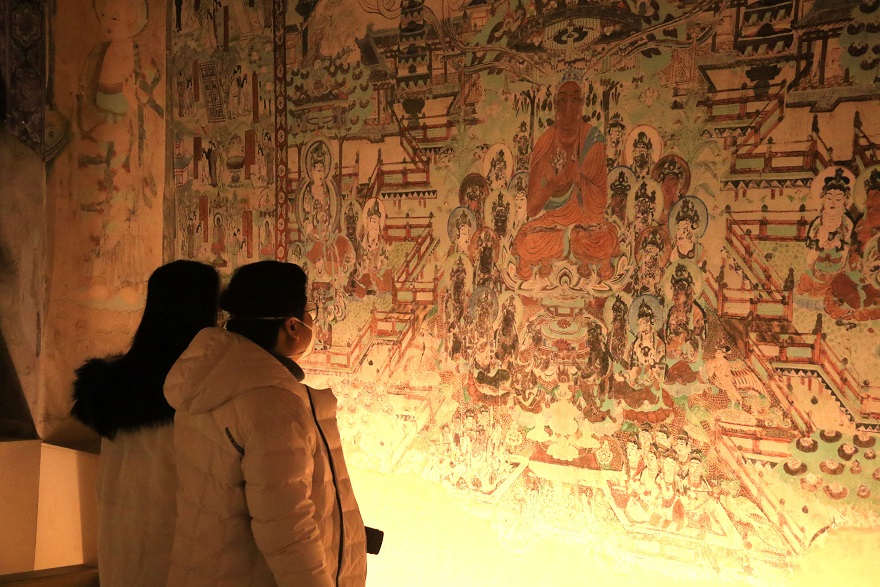 《无极五测速登录地址_【甘快看】新春走基层丨敦煌博物馆里乐享文化年》