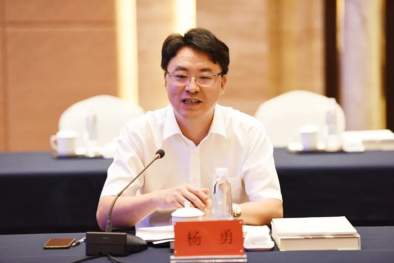 杨勇与上海市浙江商会座谈交流